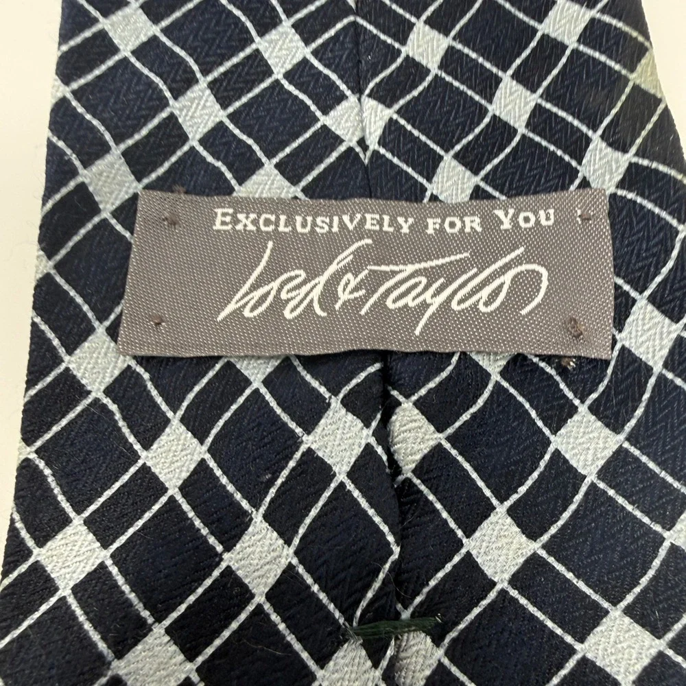Lord & Taylor Mens Silk Necktie Navy Blue Silver Grid Geometric Woven USA Made